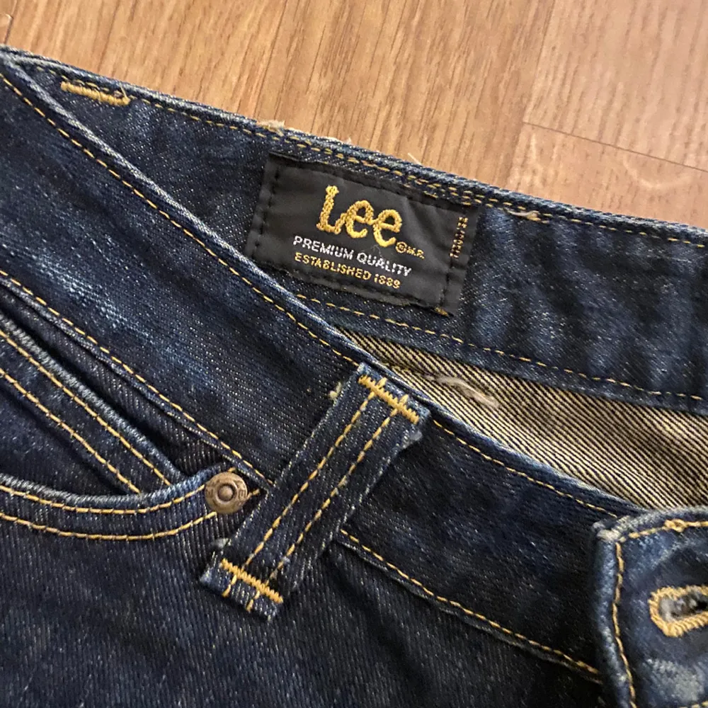 Vintage lågmidjade jeans från Lee, med raka ben 😍 Storlek. 28-31. Jeans & Byxor.