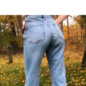 Supersnygga ljusa jeans från Mango