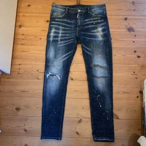 Dsquared2 jeans Storlek 32 Bästa kvaliten Som nya