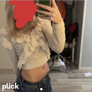 Volang blus - Jättefin volangblus från zara, säljer då den inte kommer till användning 💕🌸(första bild lånad)