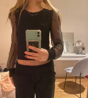 Fest topp - Väldigt fin fest topp som inte kommit till användning. Märket är pigalle🫶🏻