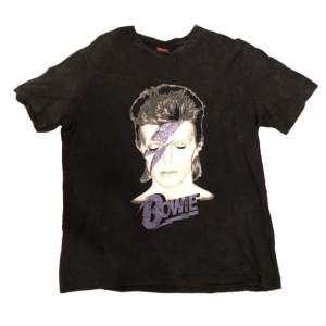 Tvärcool David Bowie tröja! 