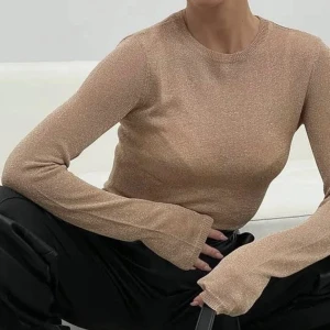 Långärmad topp  - Långärmad topp från NA-KD. Aldrig använd med prislapp kvar. Storlek S