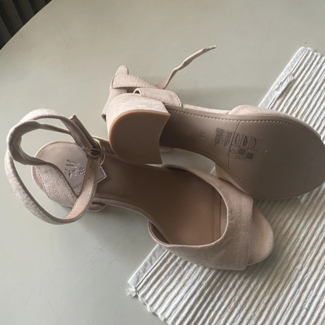 Klackskor nyskick - 90