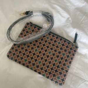 Marlene Birger  - Axelväska från Marlene Birger! Aldrig använd som ny!