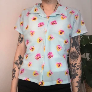 Vintage blommig blus  - Vintage blommig blus   Passar xs-s  