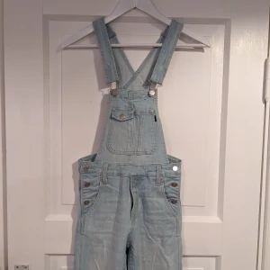 Hängselbyxor - Hängselbyxor från Crocker i storlek XXS. Sparsamt använda, som nya.