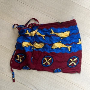 Kjol  - Kjol mini skirt som man knyter med vad kan göra på flera olika sätt! 🫶🏼🫶🏼🫶🏼