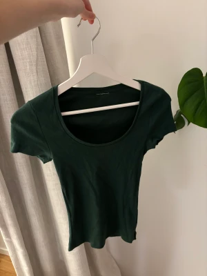 T-shirt - T-shirt från VeroModa. Saknar sin lapp men storlek xs 🤝 