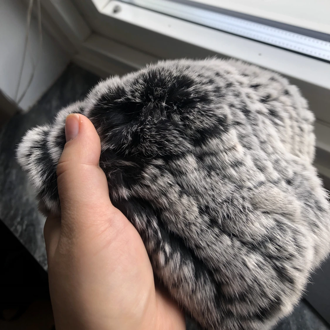 Extremt mjuk faux fur mössa - 91
