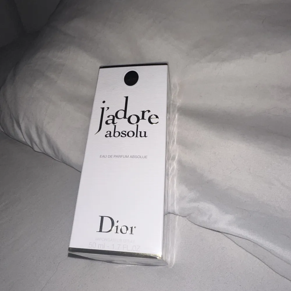 Oöppnad parfym från dior, denna finns inte att köpa längre någonstans 50 ml. Övrigt.