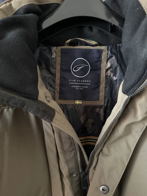 Five seasons vinter jacka - En Five seasons vinter jacka köpt för ca 1 månad sedan bra kvalite