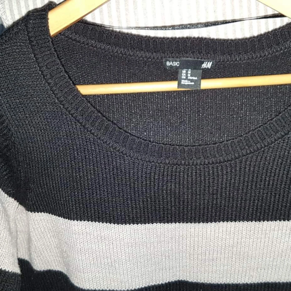 H&M tröja , knappt använd Stl M  - 91