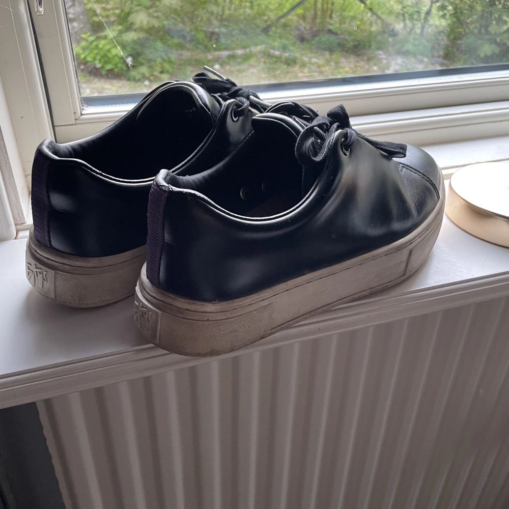Eytys skor, ca 1 år gammal, lite smutsiga på bilderna, men väldigt fint skick!💕. Skor.