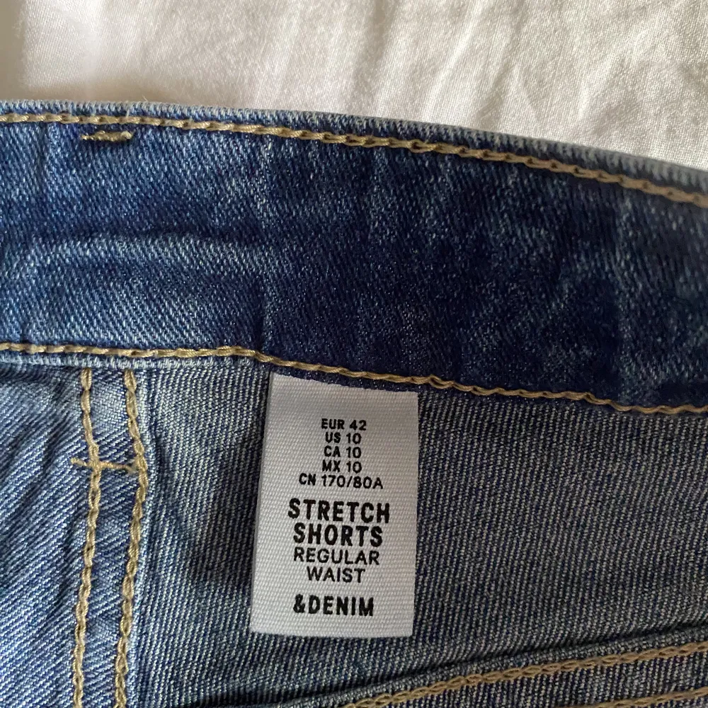 Säker dessa jeansshorts då dom är för små.. Shorts.