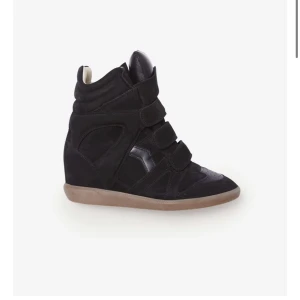 Isabel marant  - Isabel marant skor, storlek 37, köpta på sellpy så lite slitna, därför de billigare priset! 