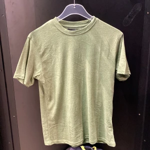 Summer shirt  - Brand new and in good condition. Very comfortable for Summer