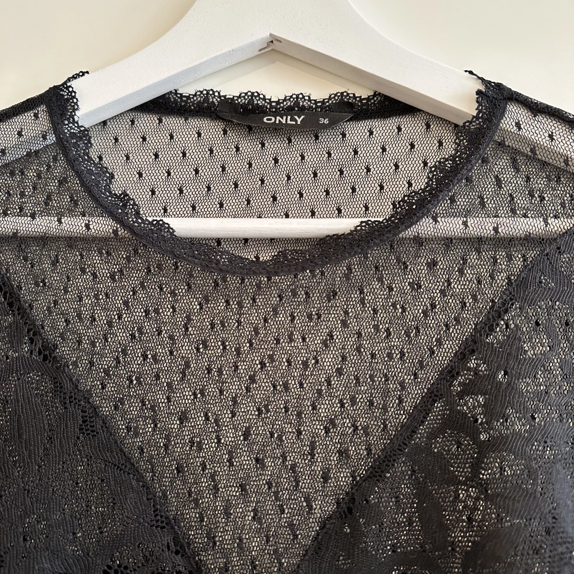 Svart spets blus - 91
