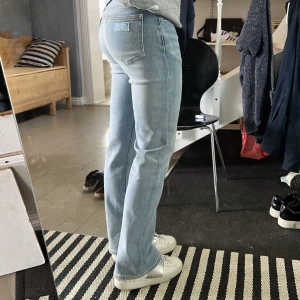 Ganni jeans  - Ganni jeans som är i princip oanvända 🩵 nypris 2000kr