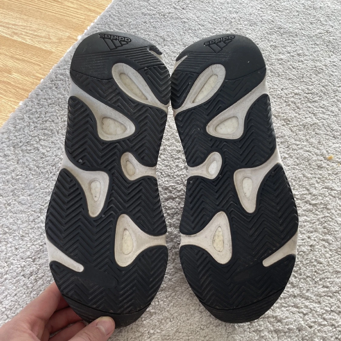 Yeezy Boost 700 Wave Runner - 91