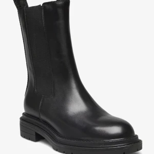 Chelsea boots - Sofie Schnoor - Fina Chelsea boots från Sofie Schnoor, endast använda några gånger då de var lite för stora för mig. Har storlek 36 men dessa är mer som 37.