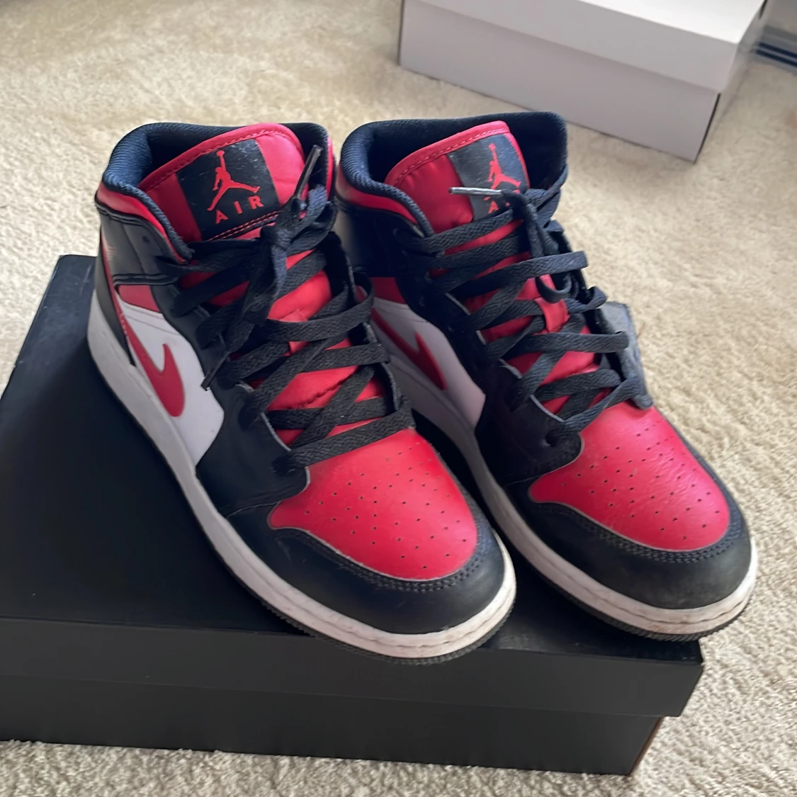 Jordan 1 röd