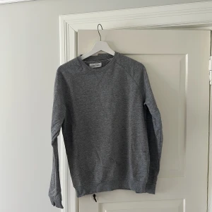 Grå sweatshirt  - Basic grå sweatshirt🙂