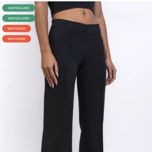 Kostymbyxor  - Kostymbyxor från Madlady, väldigt bra skicka men fortfarande använda🥰 skicka gör egna bilder 