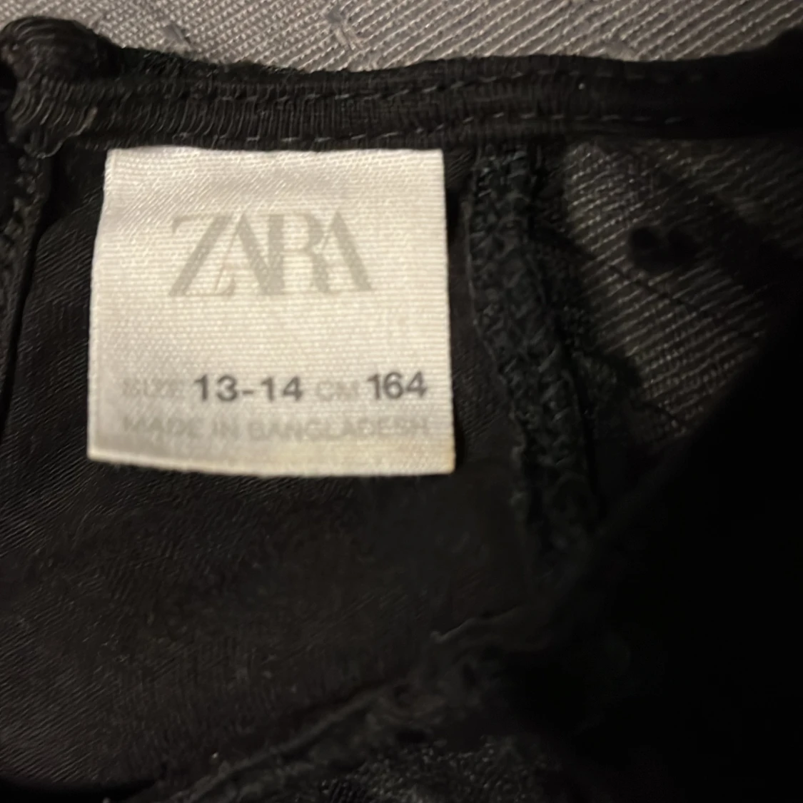 Zara fintröja  - 91