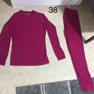 Ett sätt tröja träning med byxor  - inga problem