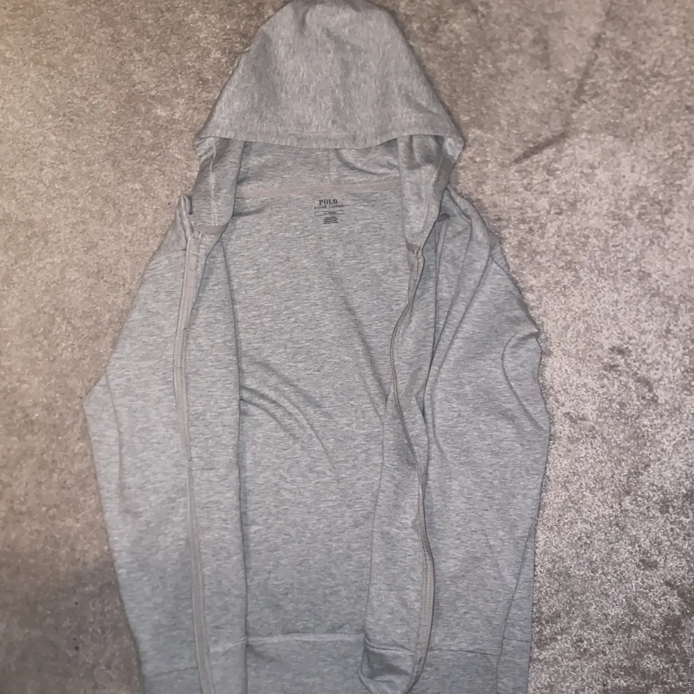 Ny Polo Ralph lauren zip up, 10/10 skick. . Tröjor & Koftor.