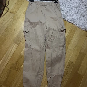 Cargo byxa  - Finare i verkligheten 