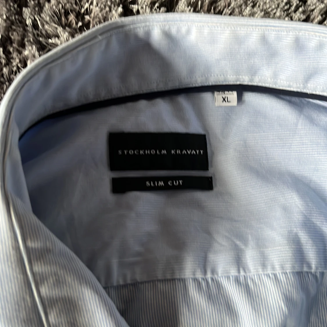 Ljsblå skön skjorta - 90