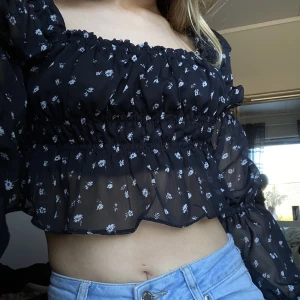 Blus  - Jättesöt somrig blus 