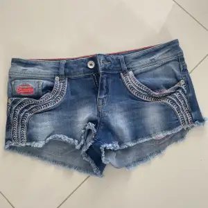Relly pretty vintage superdry low waist shorts 