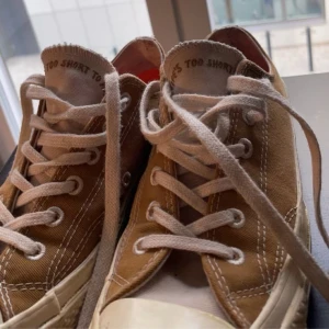 Converse - Gott skick.  Brungul