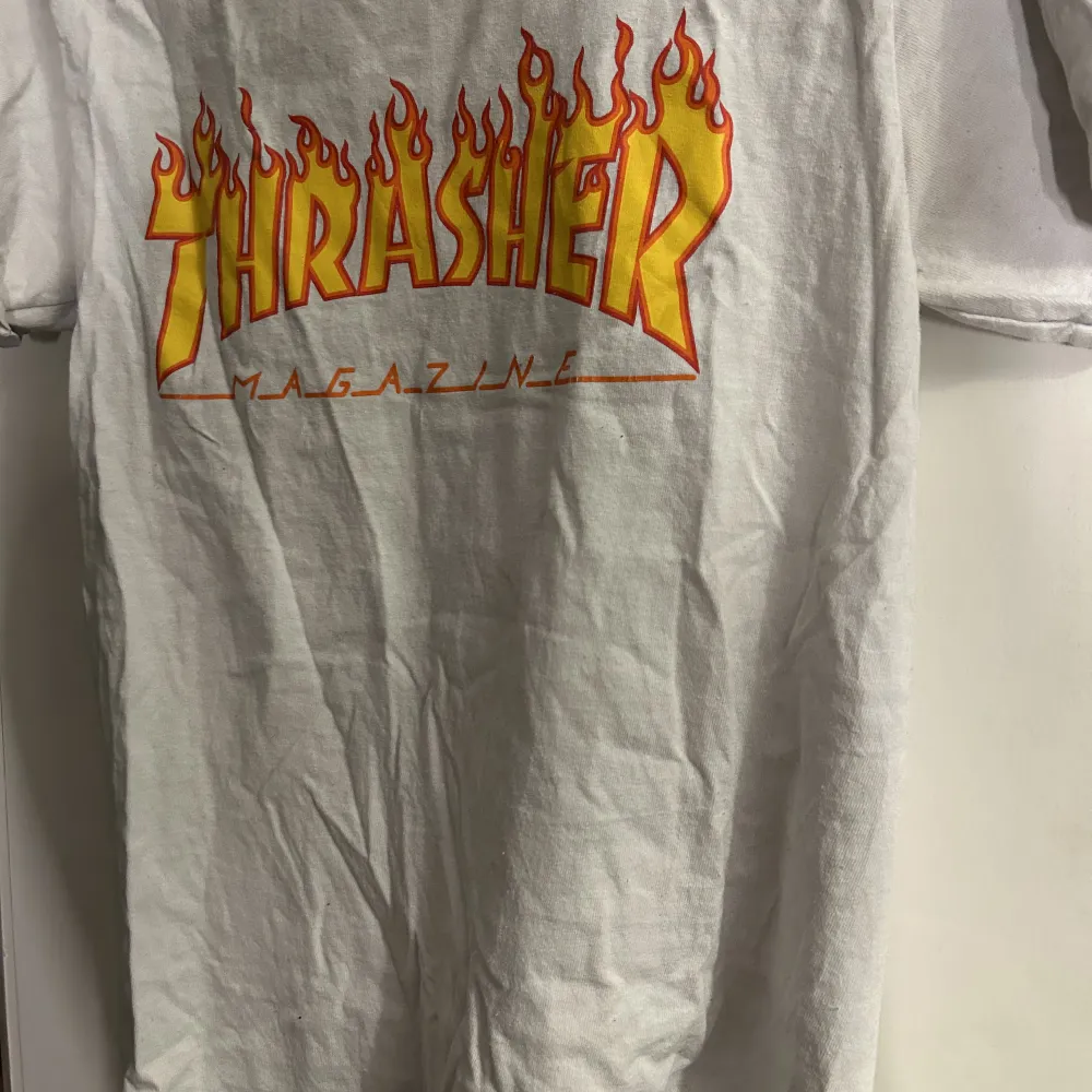 Vit trasher t-shirt overzized . T-shirts.