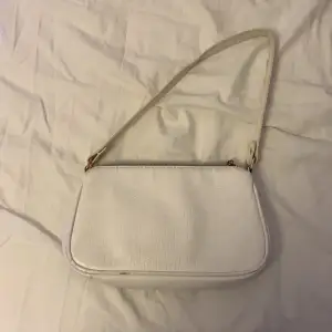 En vit väska 