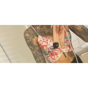 Nelly - Mönstrad topp, strl XS - Mönstrad topp från Nelly, storlek XS