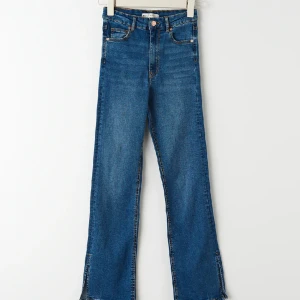 Jeans  - Helt nya, aldrig använt dom! Nypris  pris 399kr!🤍