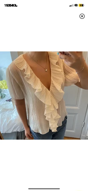 Blus - SUPER snygg (lånade bilder)