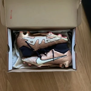 Nike mercurial airzoom superfly  - Storlek 40