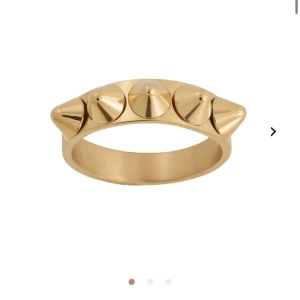 Peak ring från edblad - Guld ring från edblad!