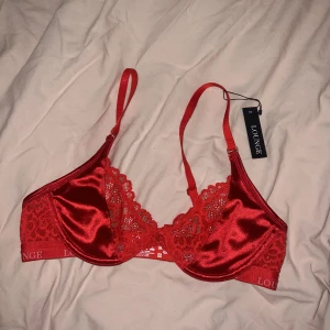 Lounge wear bh - En helt ny oanvänd bh från lounge wear! 