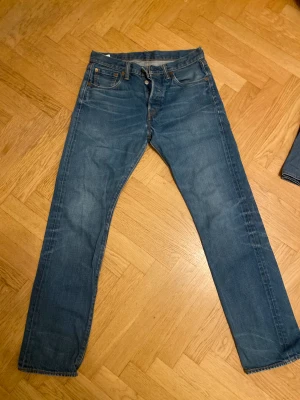 Vintage Levi’s jeans  - Bra skick 
