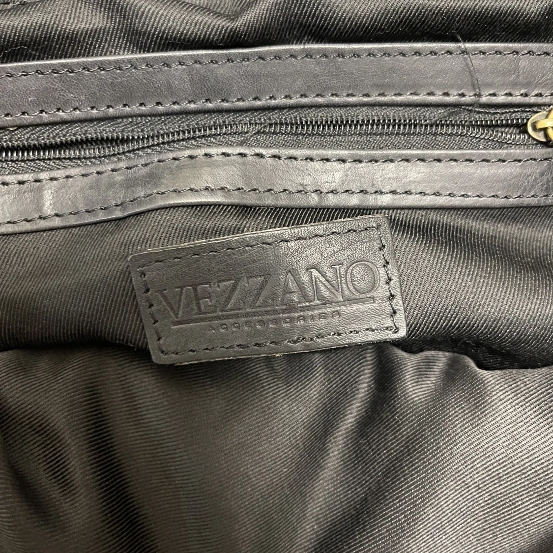 vezzano väska 🖤 - 90