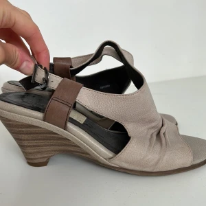 Skor - Lågklackade skor 