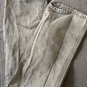 Svarta byxor  - Gina trico byxor  Stl 38