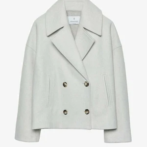 Höstjacka - I nytt skick !! Säljer därav att jag har så många jackor 