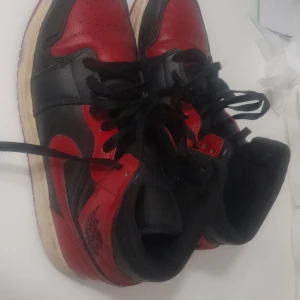 Jordans 1s  Lite smutsiga men rengörs åt er gratis - Andvändna